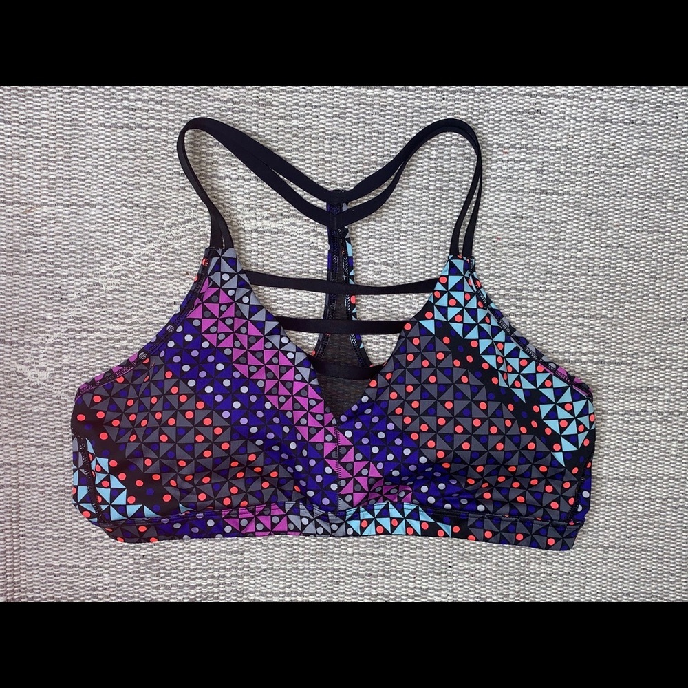 Victoria's Secret  Strappy Sports Bra Gym Workout Sz S